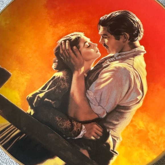 Gone With The Wind Fiery Embrace Passions Of Scarlett O'Hara Collector's Plate - Picture 2 of 5